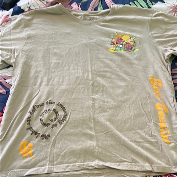 Brand new “ Take a Trip” mushroom tee. - Picture 1 of 10